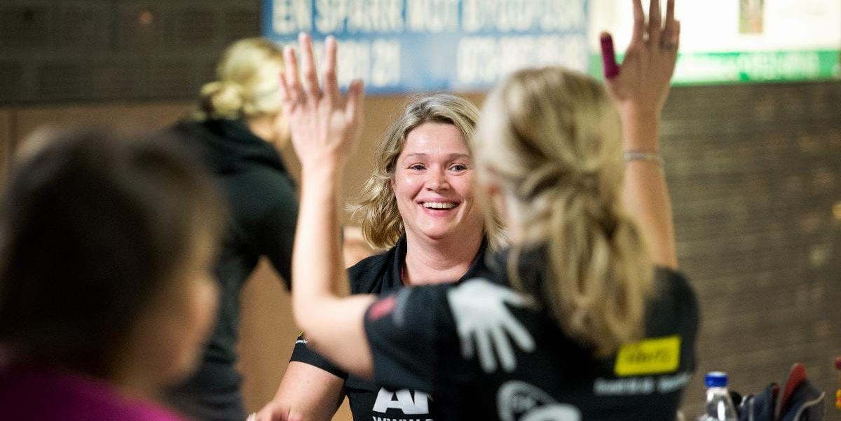 Ulla Nordström och hennes lagkamrater i Skrufscha spelar i elitserien även nästa säsong.