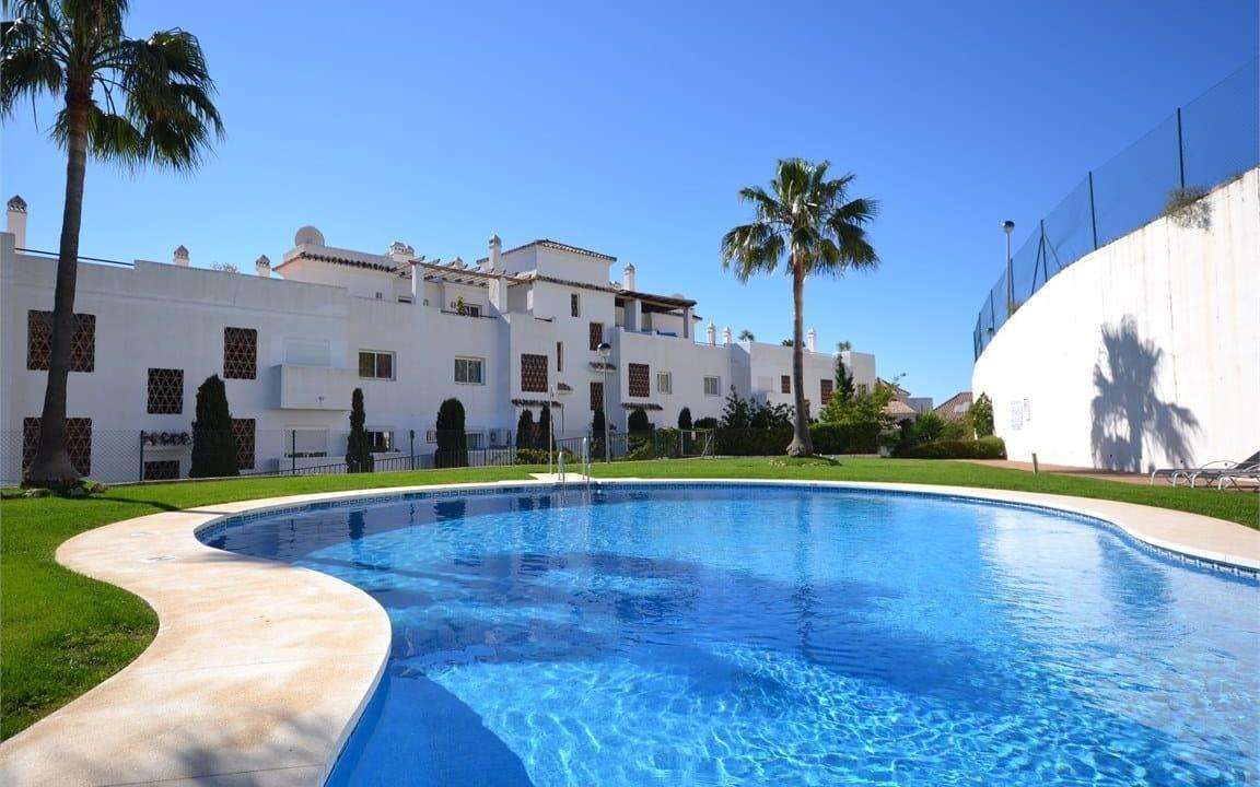 Ett pris närmare genomsnittet. Denna fyrarumslägenhet i Estopana, belägen mellan Malaga och Gibraltar, har ett utgångspris på 172.000 Euro.