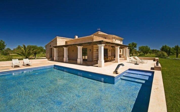 Mallis. Denna rustika villa i Campos på södra Mallorca, har ett utgångspris på 1 350 000 euro.