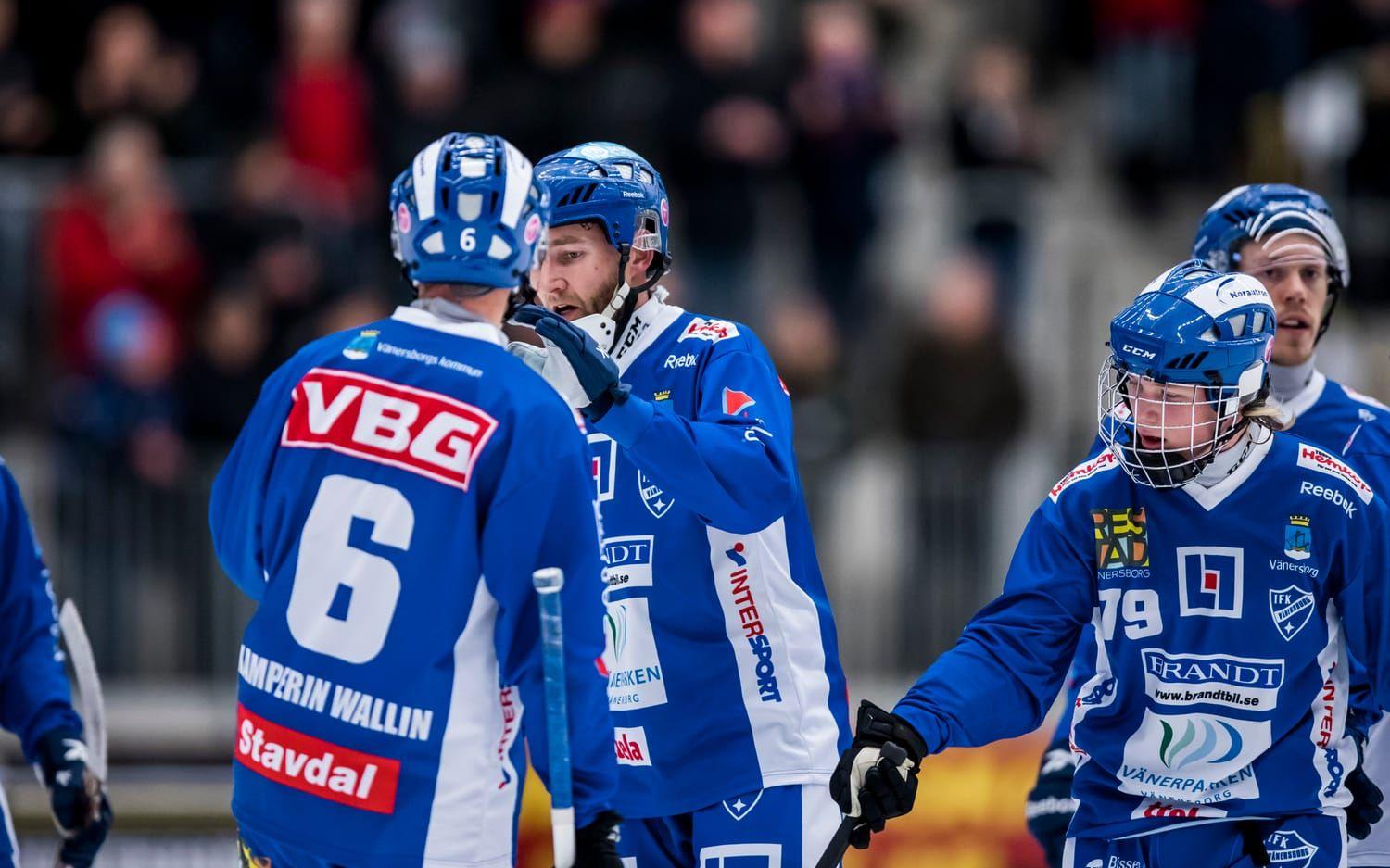 Bild: Sebastian Lamotte. Joakim Hedqvist bombade in 4-1 på hörna och 5-1 på straff.