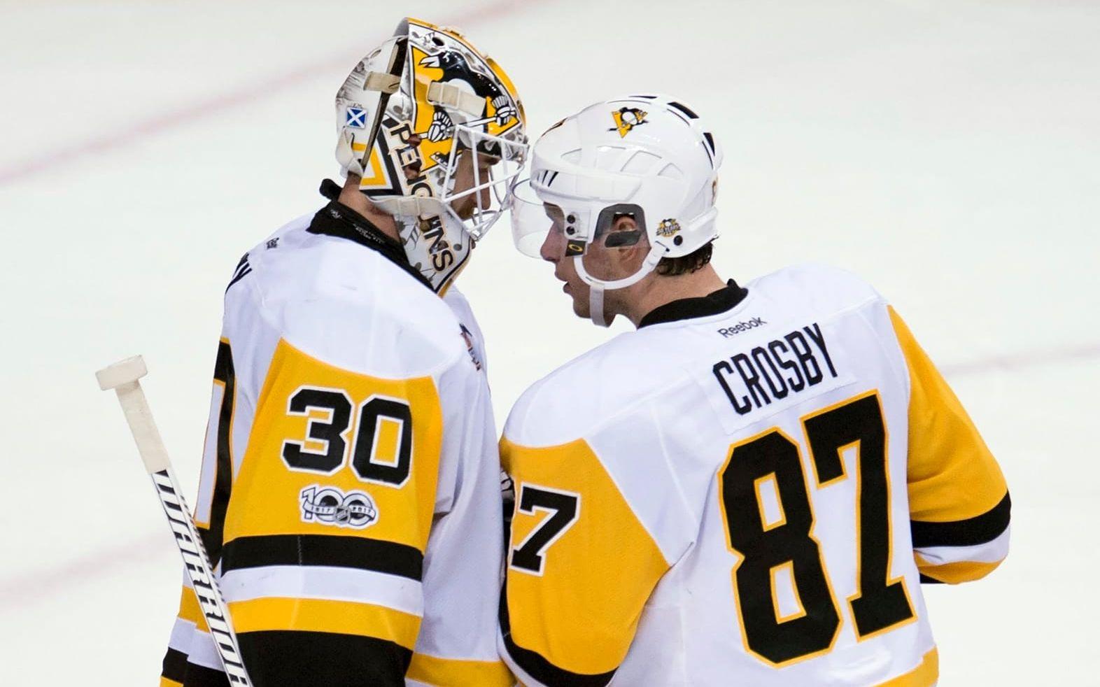 13-14. Sidney Crosby tog sig återigen in på listan med sina 107 miljoner kronor i Pittsburg Penguins.