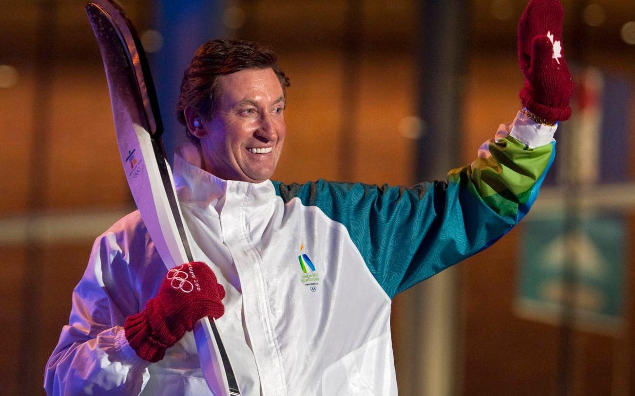 97-98. Wayne Gretzky tog sig återigen in på listan – den här gången med 55.5 miljoner kronor.