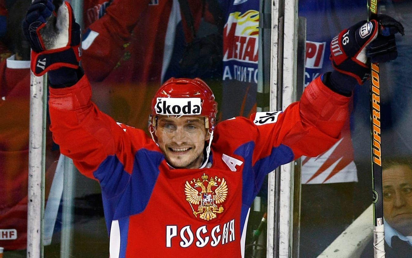 03-04. Tillbaka på listan var Sergei Fedorov i Anaheim Ducks som fick ut 89.6 miljoner kronor.
