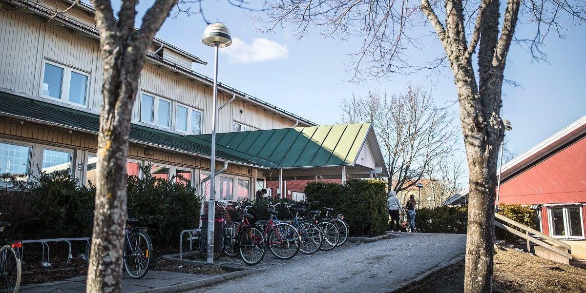 På högstadieskolan Silvertärnan i Vänersborg har man nu mycket svårt att hitta plats till alla elever. Lösningen är att ännu fler ska få gå i gymnasiets gamla lokaler men då måste de rustas upp. Bild: Andreas Olsson