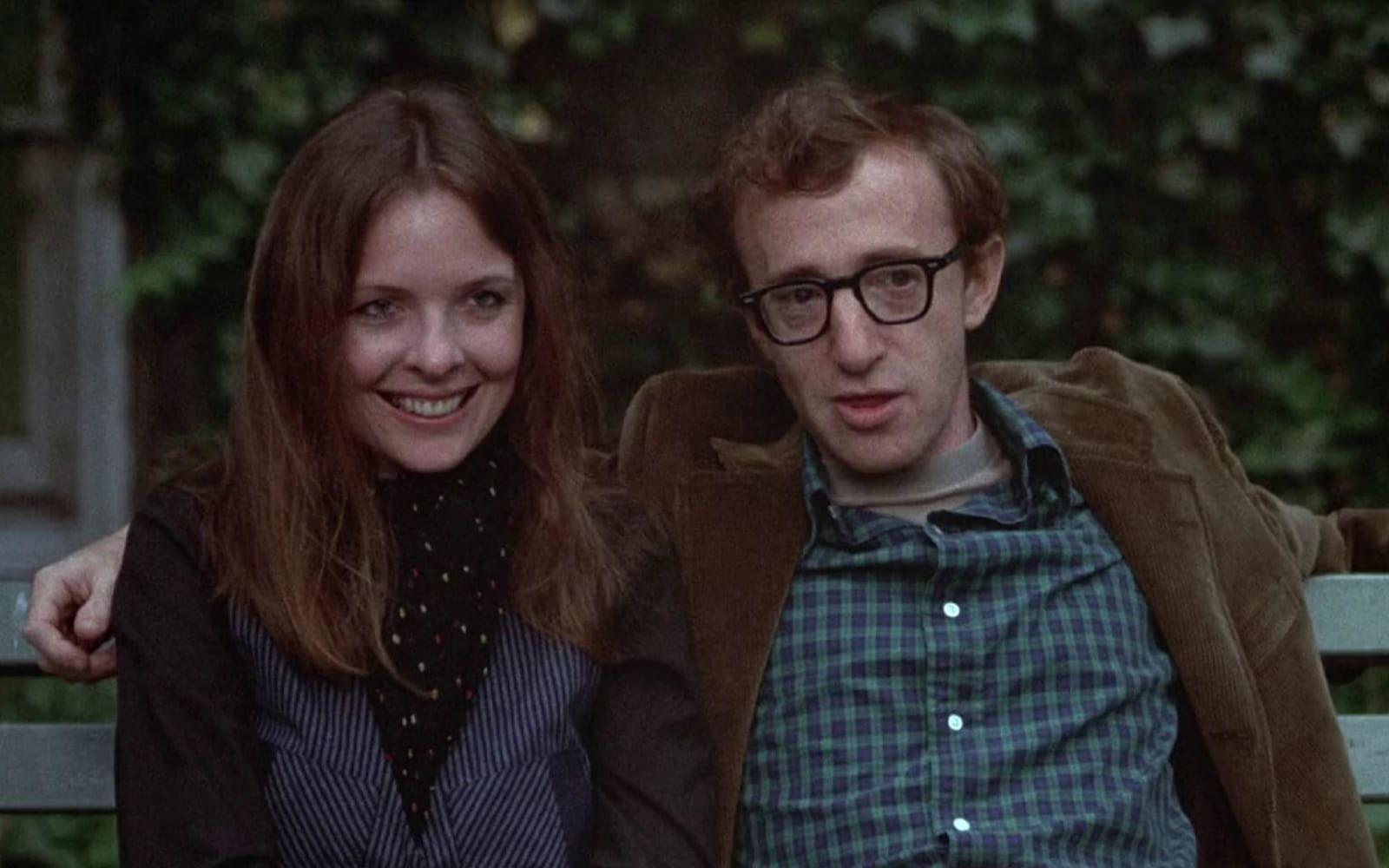 ”Love is too weak a word for what I feel - I luuurve you, you know, I loave you, I luff you, two F’s.” - Alvy (Woody Allen) till Annie (Diane Keaton) i ”Annie Hall” från 1977. Foto: MGM