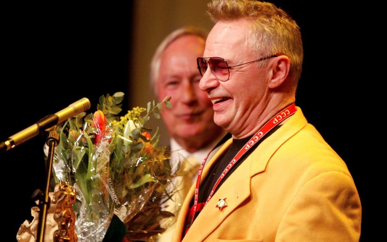 Prisutdelning av Guldmasken 2002 på Tyrol I Stockholm. Jerry Williams fick ett specialpris. 
