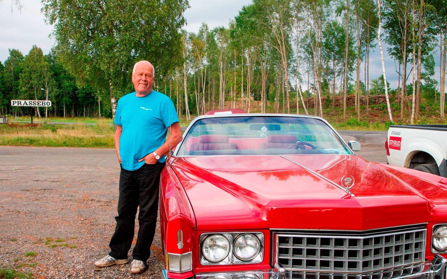 Sven Sandström tog sin Cadillac Eldorado från 1973 från Trollhättan till Prässebo för att gå på after beach. "Jag brukar vara ute och kära när det är fint väder. After beach blir nog bra", säger han.
