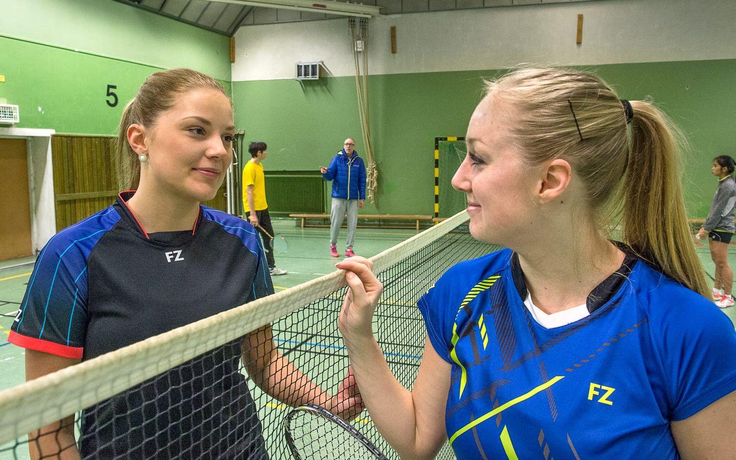 Bild: Stefan Bennhage. Rebecca Johnsson (till vänster) och Linda Danielsson har varit viktiga kuggar när TBF tog hem ­division 1 i badminton.