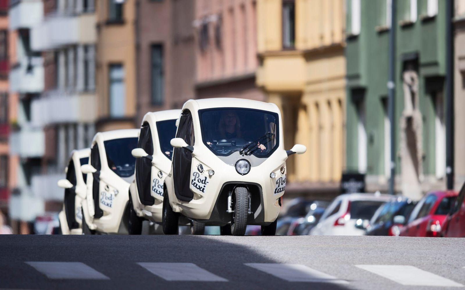 Premiär. Under onsdagen lanseras Bzzt i Stockholm med 18 elmopeder som tillverkats i Trollhättan. Antalet kommer att öka inom kort med ytterligare sex. Bild Nils Petter Nilsson