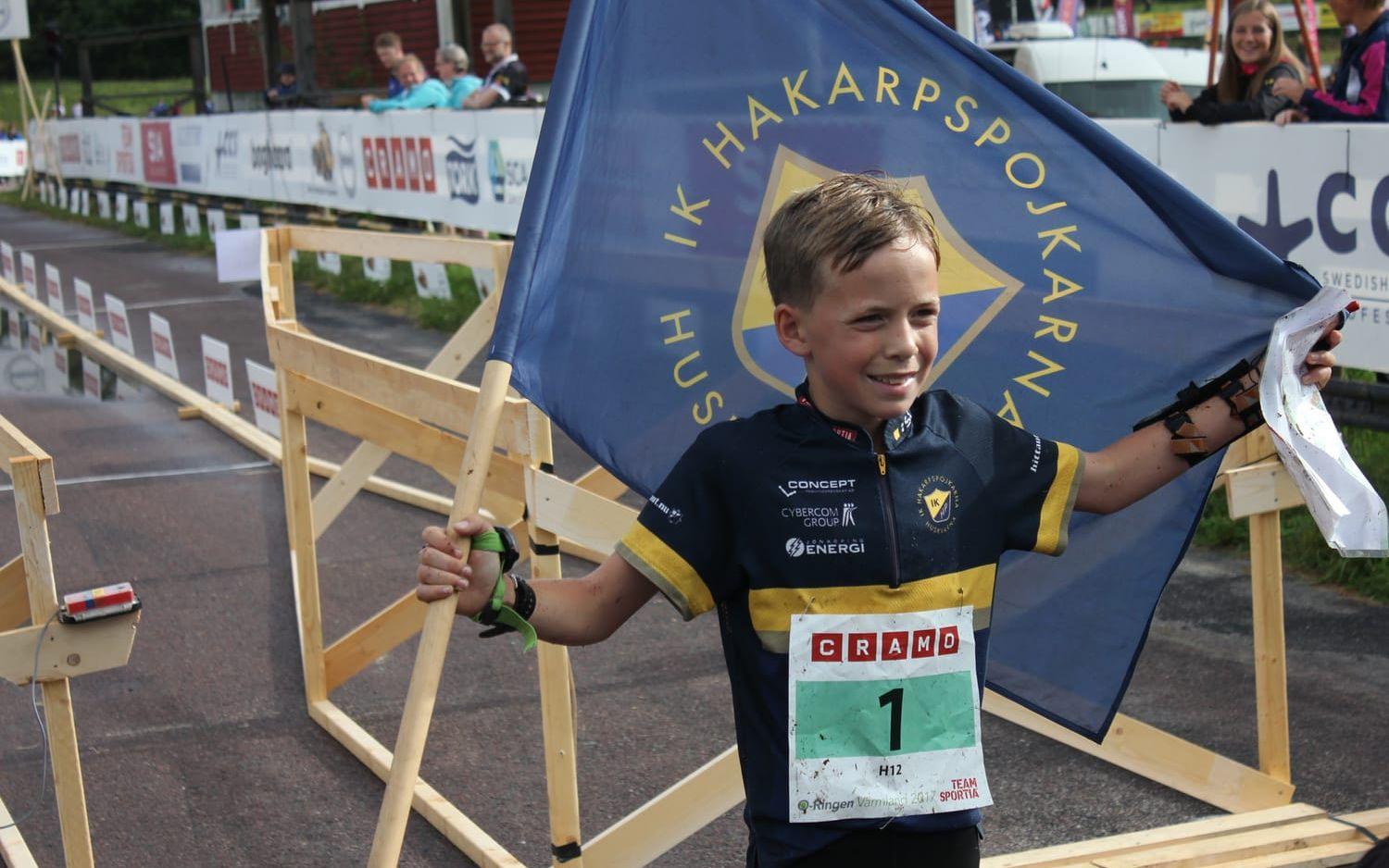 Bild: Toni Andersson. Isak Eskilsson, IK Hakarpspojkarna, var först i mål av samtliga nästan 80 totalvinnare i O-Ringen 2017. Han vann H12-klassen.