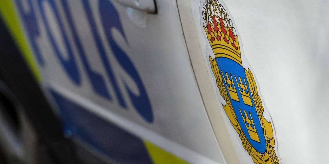 Två personer har anhållits misstänkta för att ha mördat den kvinna som hittades död i Umeå.