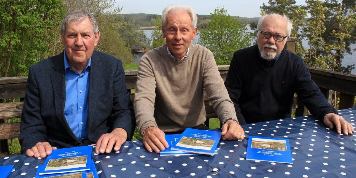 Laxbok. Rolf Lundberg, Krister Olson och Christian Aarsrud konstaterar att den historiska tillbakablicken om laxen i Upperud och Håverud nu finns på pränt i en ny bok.