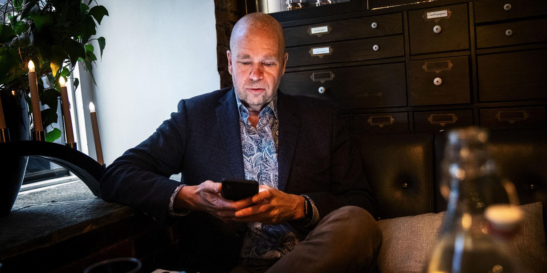 Lars Kronér laddar för SVT:s nysatsning som spelas in under våren.