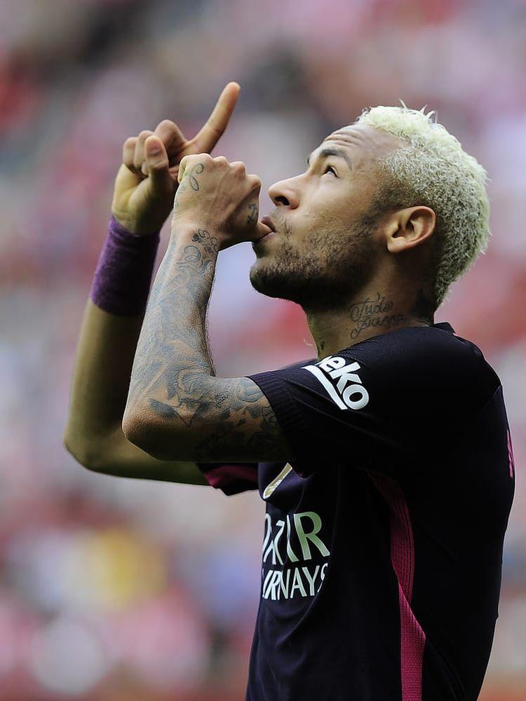 74. Fotbollsproffset Neymar: 37.5 miljoner amerikanska dollar. Tjänar pengar både genom sportsliga prestationer och reklamavtal. Foto: TT.