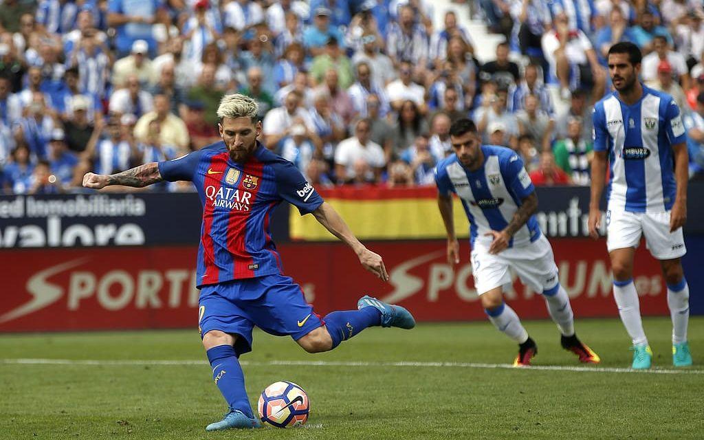 8. Fotbollsproffset Lionel Messi: 81.5 miljoner amerikanska dollar. En av världens mest kända fotbollsspelare. Trots en dom angående skattefusk är pengar inget problem. Foto: TT.