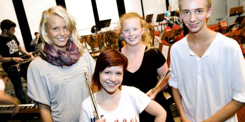 Malin Malmberg, Lovisa Gustavsson, Marcus Johansson och Amanda Tobiasson spelar i N3 och blir inspirerade av samarbetet med Auroramusikerna.