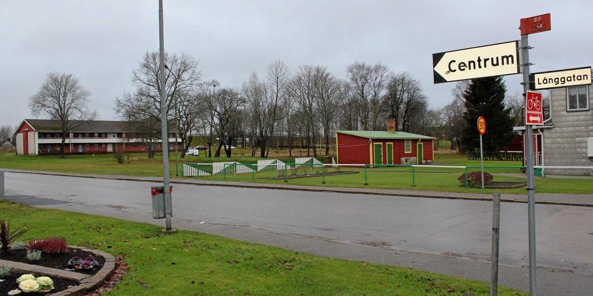 Från och med 7 juni stängs hela Långgatan i Mellerud av för trafik, på grund av att ett nytt bostadsområde ska byggas.