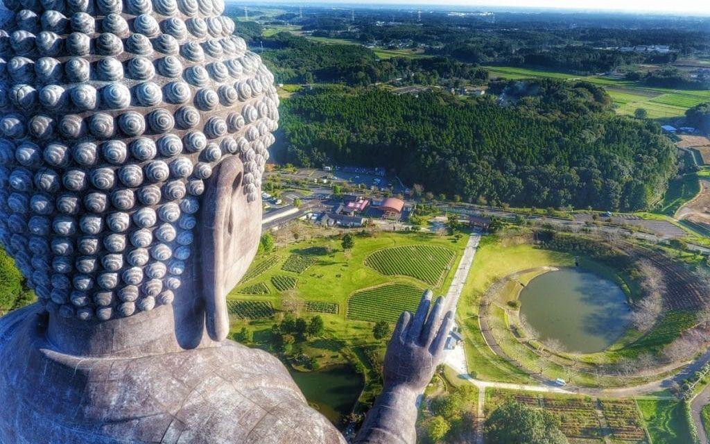 Big Buddha. Foto: Ushika Daibutsuby / <a href="http://www.dronestagr.am" target="_blank">Dronestagr.am</a>