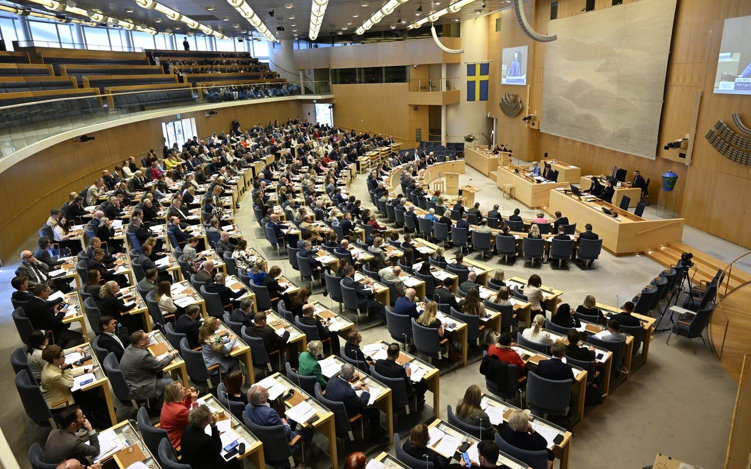 Regeringen vann onsdagens omröstning i riksdagen om ett enklare sätt att godkänna nya kärnkraftverk.