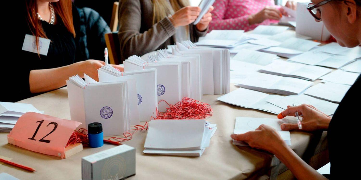 Förhandsröster räknas i det finska parlamentsvalet. Arkivbild.