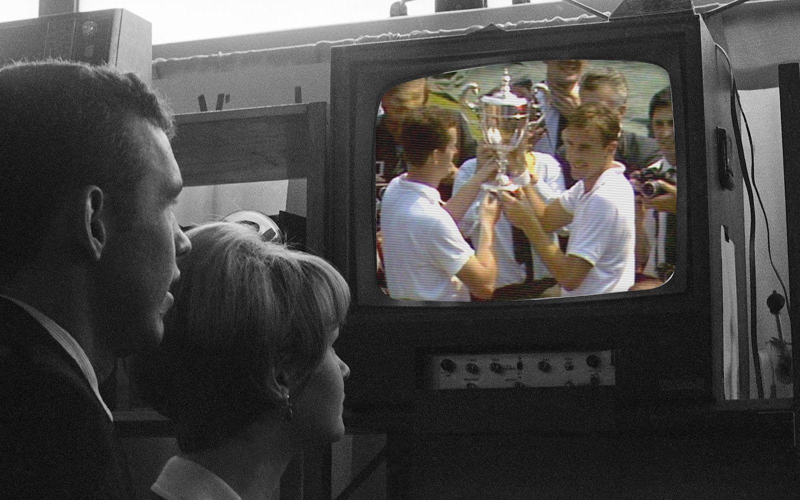 FÄRG-TV. Experiment med färg-tv har pågått sedan 1950-talet. Tennisturneringen Wimbledon 1967 var den första att sändas i färg till en internationell publik. Det var också startskottet för BBC:s reguljära tv-sändningar i färg. Foto:TT