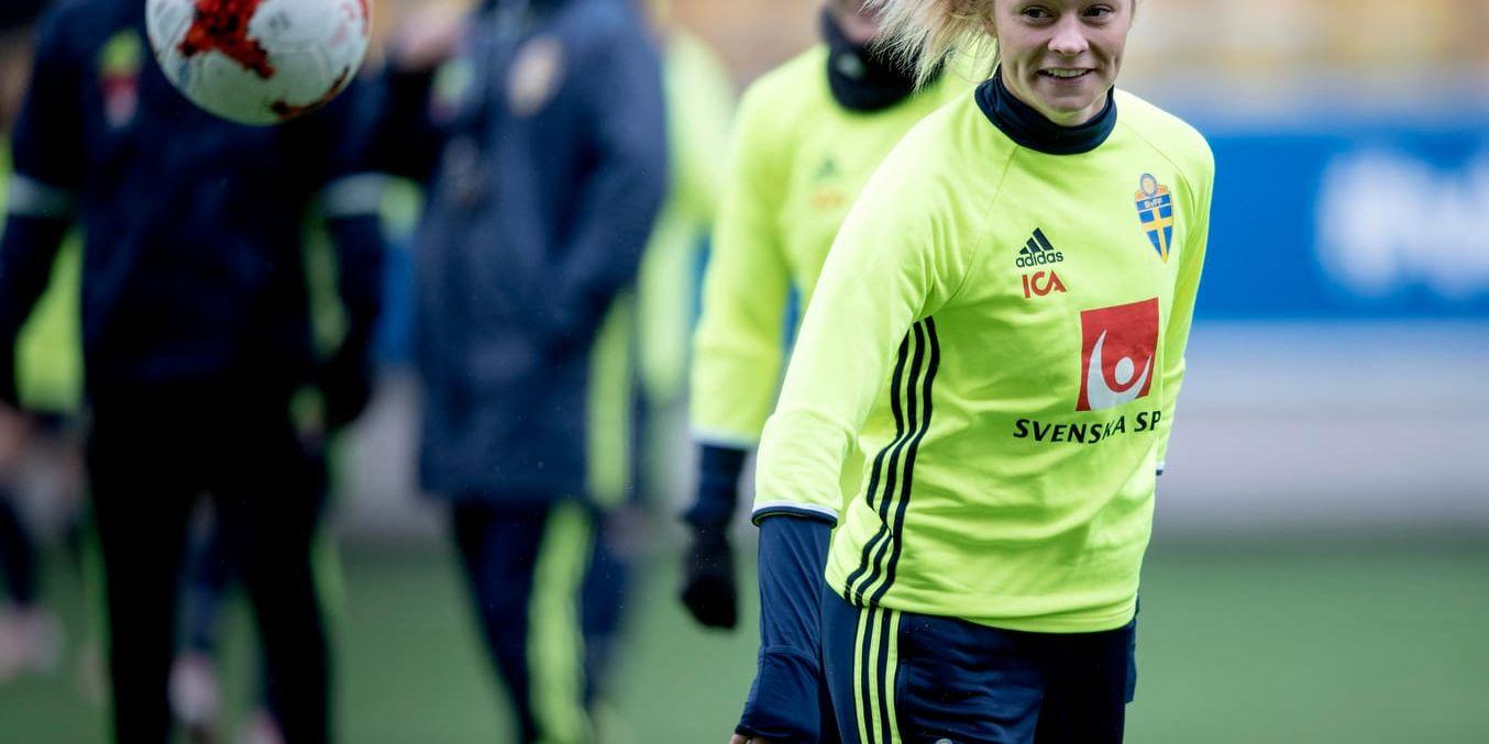 Fridolina Rolfö är tillbaka i landslaget efter en knäskada. Arkivbild.