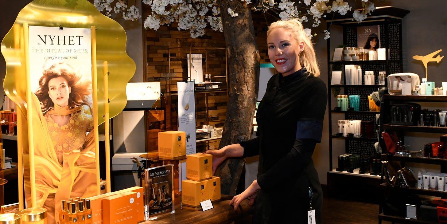 På Rituals har kunderna möjlighet att boka tid för private shopping. Då kan Johanna Ström och de andra visa sortimentet i lugn och ro.