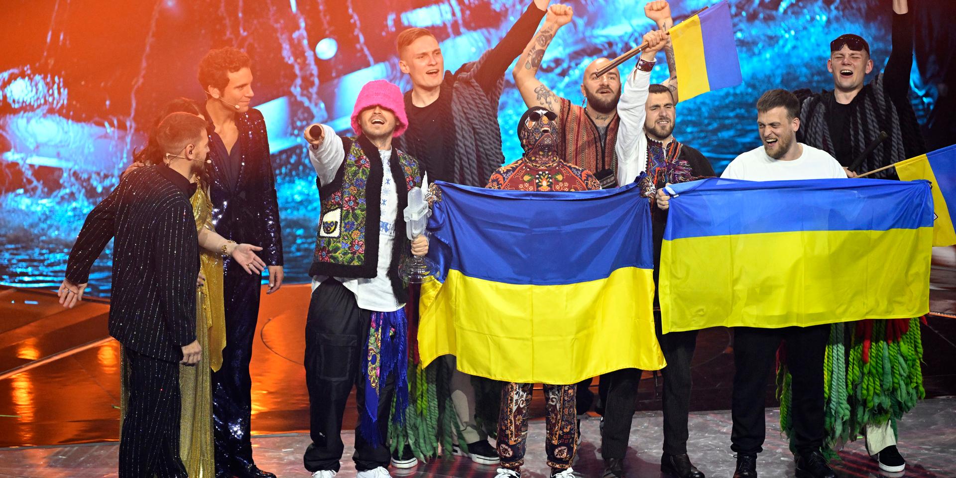 Ukrainas Kalush Orchestra hoppas att vinsten kan höja moralen hos ukrainarna.