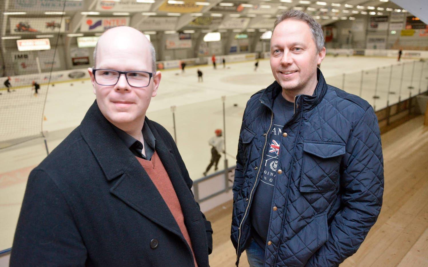 Joakim Eriksson, styrelseordförande, och Peter Johansson, engagerad i sportsektionen, ser med glädje och nyfikenhet fram emot avslutningen av grundserien.