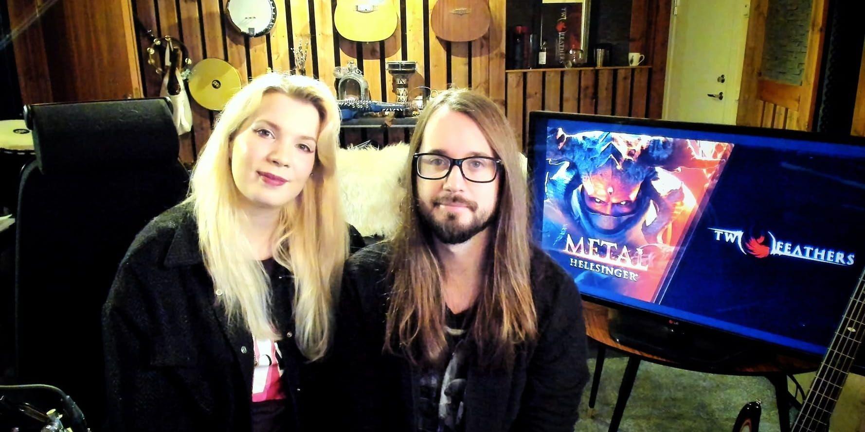 Elvira Björkman och Nicklas Hjertberg har chansen att ta hem priset för bästa musik vid spelgalan The Game Awards. Pressbild.