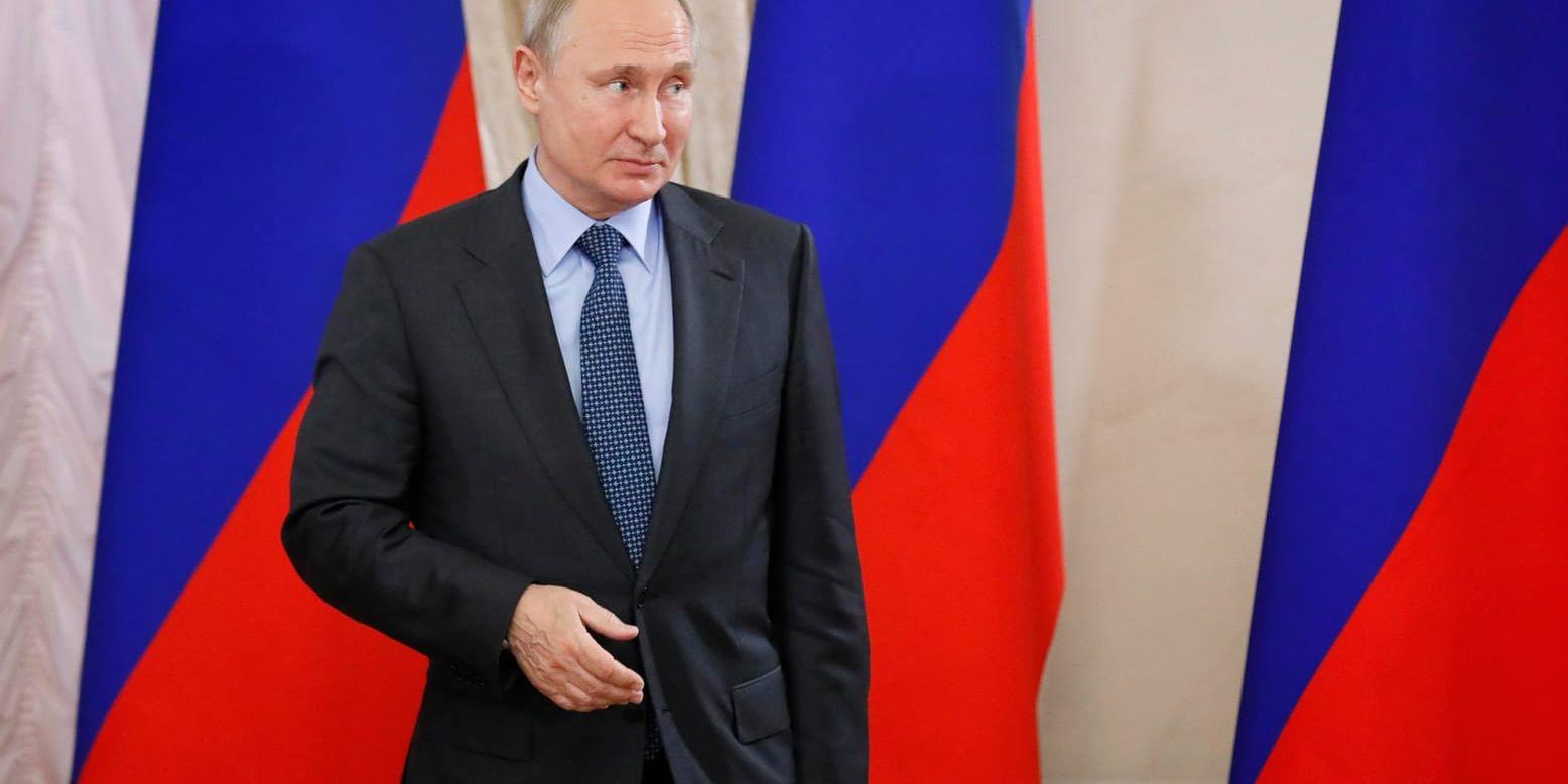 "Inga problem", säger ryske presidenten Vladimir Putin om att inte ha bjudits in till minnesdagen av Dagen D i Frankrike.