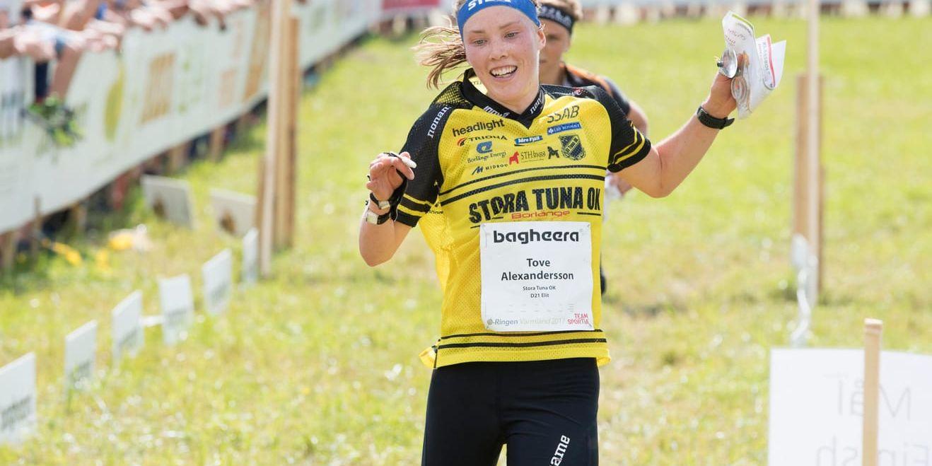 2019 får Tove Alexandersson och hennes lagkamrater får springa världscupfinal i orientering i Kina. Arkivbild.