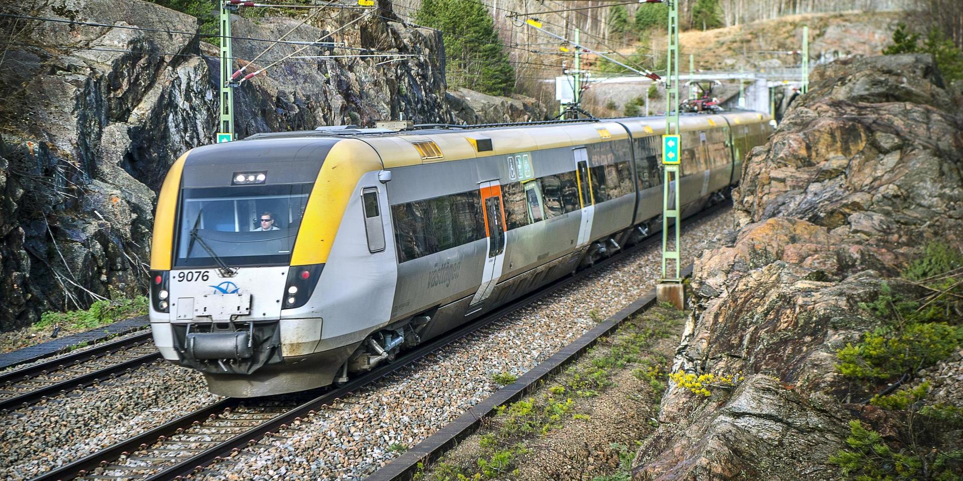En nedriven kontaktledning ställde till det rejält för tågtrafiken mellan Göteborg och Vänersborg.
