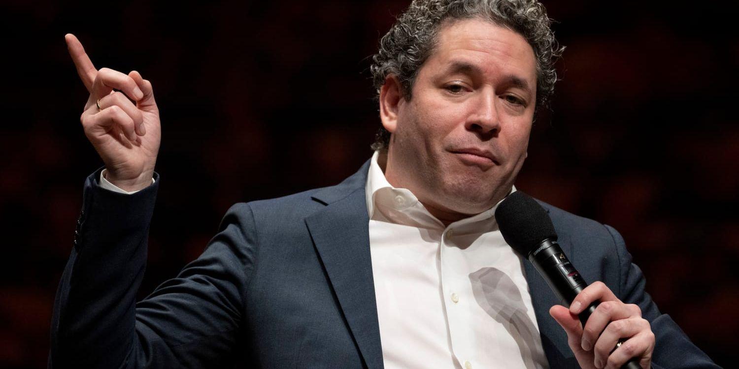 Gustavo Dudamel slutar dirigera i Paris.