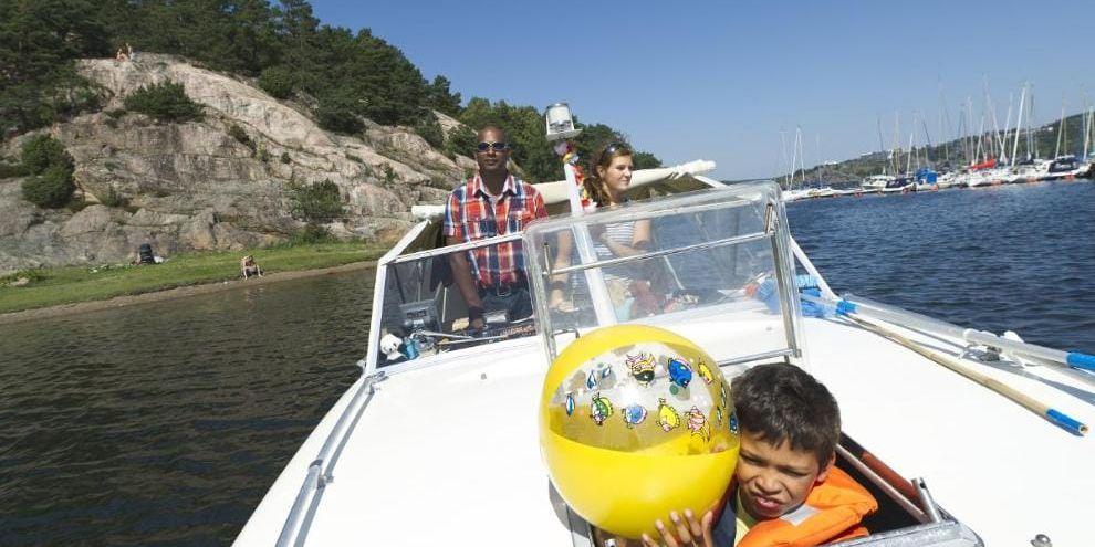 Marcus Göthberg, Joanna Terning och Alexander Göthberg Andersson hoppas få med sig flera båtsugna barn ut på havet i sommar.
