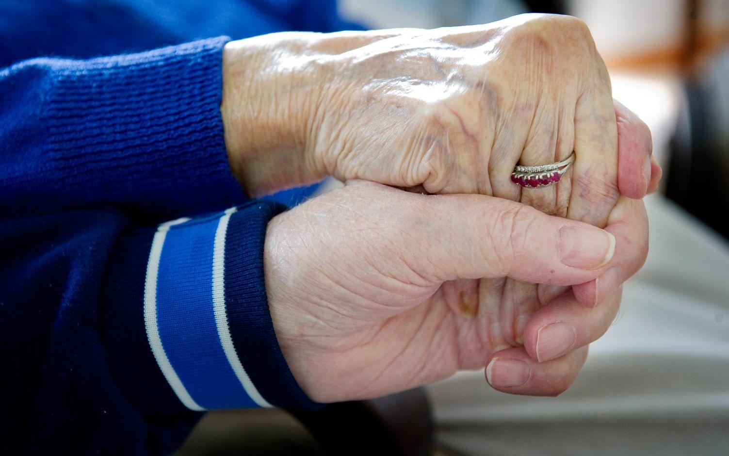 Prognoser för framtiden pekar mot mellan 230 000 och 270 000 demenssjuka personer i Sverige år 2050. Arkivbild.