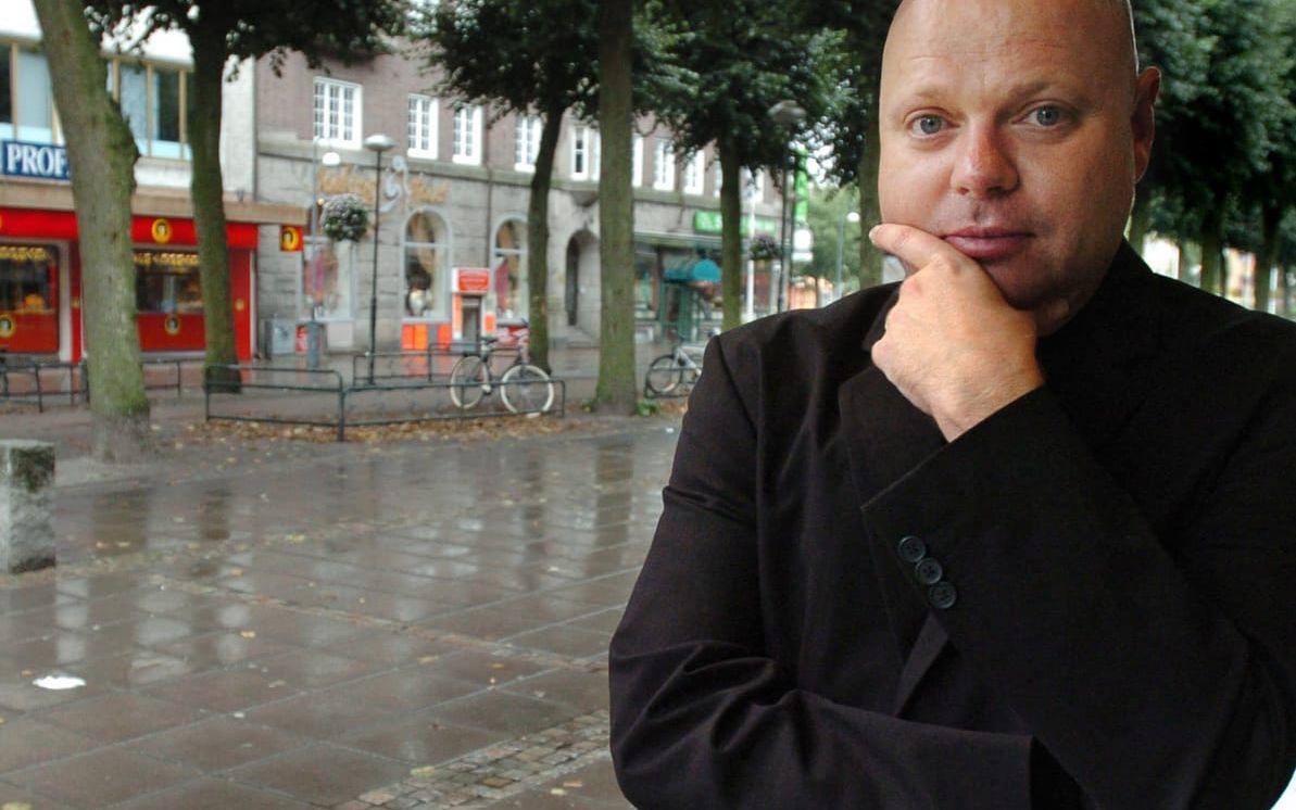 2005. Peter LeMarc signerade skivor i Trollhättan. 
