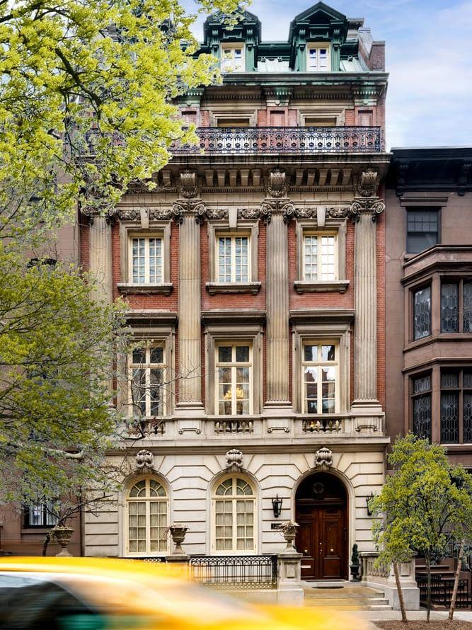 I början av 1900-talet lät paret James och Harriet Lanier bygga ett ståtligt hem i New York. Nu är det till salu för första gången sedan 1984.