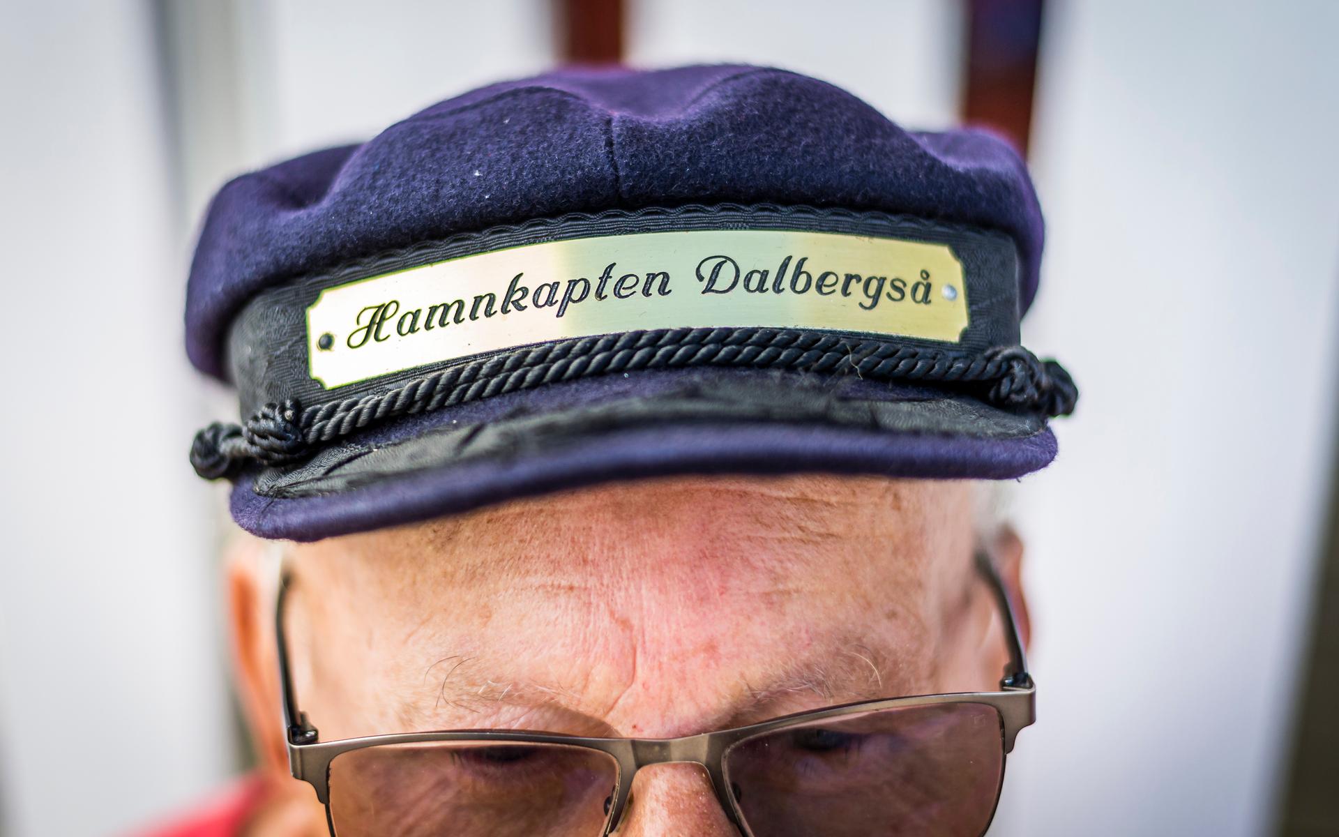 9 juli. Jan Olof ”Lollo” Andersson är återkommande gäst på Dalbergså camping och hjälper även till som hamnkapten.
