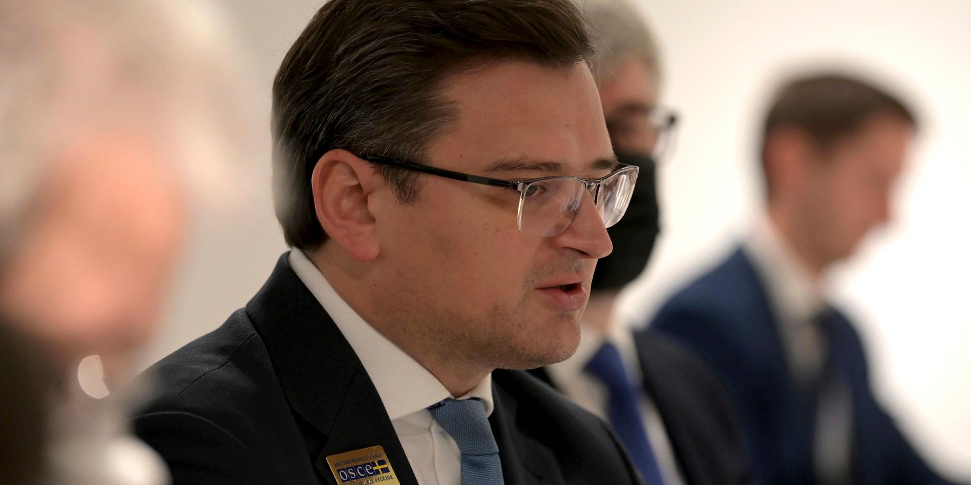 Ukrainas utrikesminister Dmytro Kuleba under OSSE-mötet.