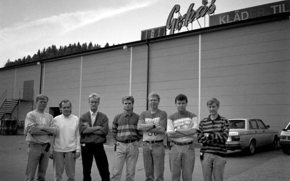 Här är grundaren ”Göran Karlssons pojkar” som fick ta över efter honom. Nu är Thomas Karlsson ensam ägare. Från vänster: Rolf Johansson, Kjell Andersson, Torbjörn Bäck, Thomas Karlsson, Göran Karlsson, Kent Gustafsson, Håkan Janson. 