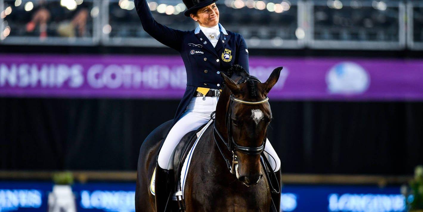 Veteranen Tinne Vilhelmson Silfvén på hästen Paridon Magi gav Sverige medaljchans i dressyr vid ridsport-EM i Göteborg.
