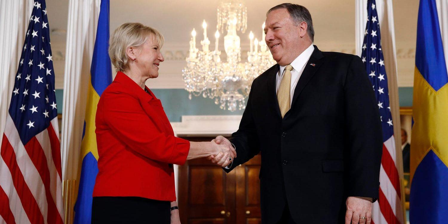 Sveriges utrikesminister Margot Wallström träffar USA:s utrikesminister Mike Pompeo i Washington.