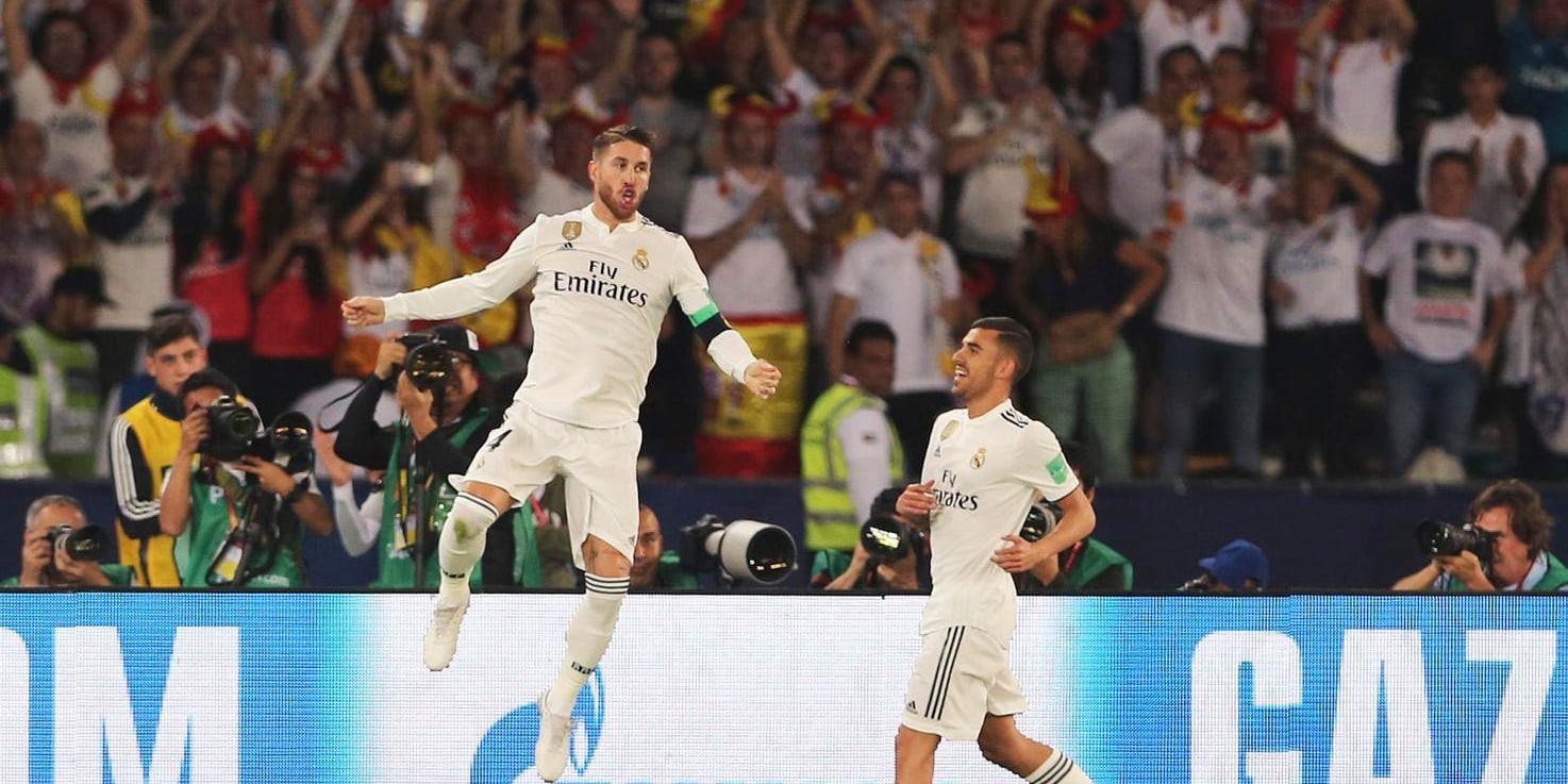 Real Madrids Sergio Ramos jublar efter sitt 3–0-mål.