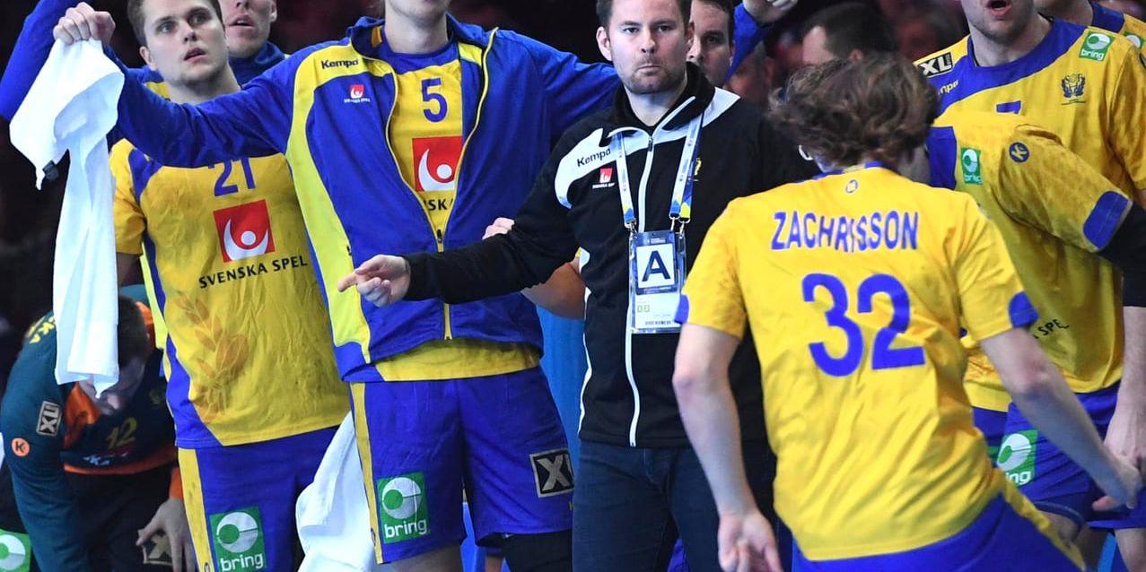 Sveriges förbundskapten Kristján Andrésson och spelarna under en VM-match tidigare i år. Nu är det klart att Sverige genrepar inför EM mot Ungern.