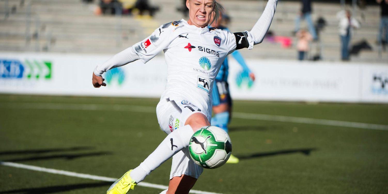 Rosengårds Caroline Seger gjorde matchens sista mål när Djurgården besegrades med 6–3 på Malmö IP.