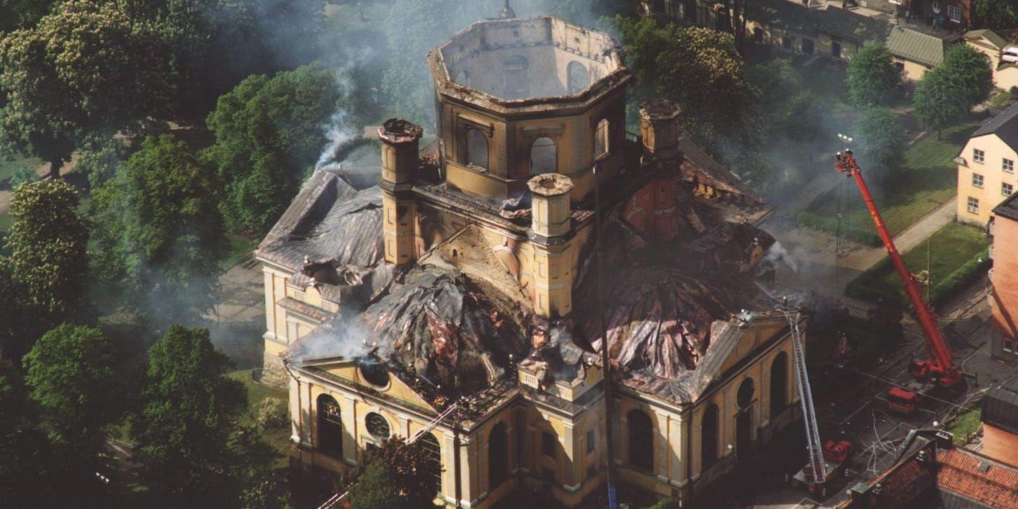 Ruinerna av Katarina kyrka i Stockholm efter branden den 17 maj 1990. Arkivbild.
