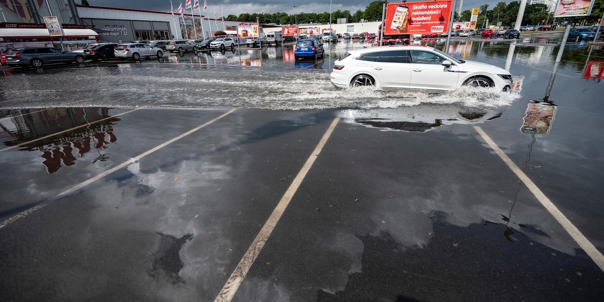 På onsdagen drabbades Kristianstad av översvämningar efter att stora regnmängder fallit i samband med ett kraftigt åskväder.
