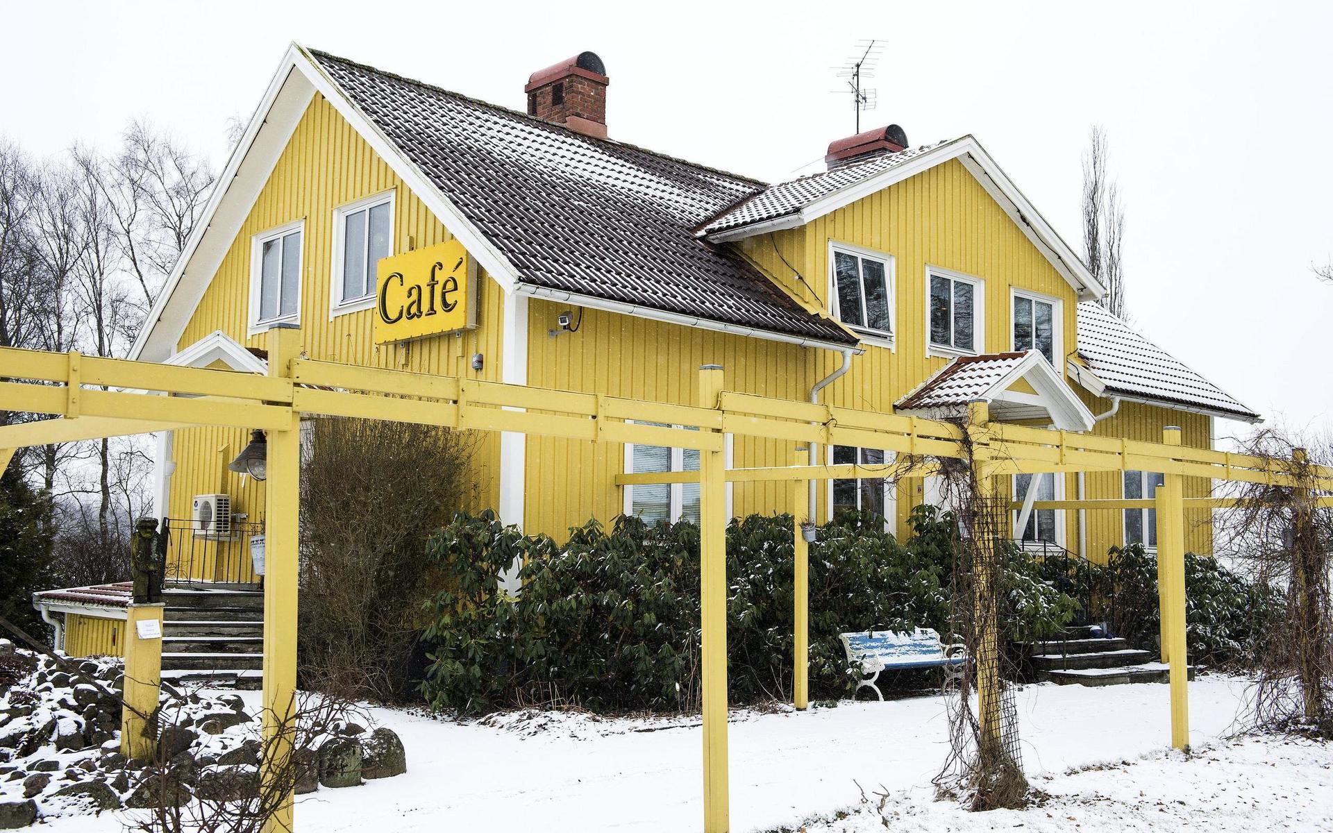 Gula Huset i Brålanda håller nu stängt tills vidare.