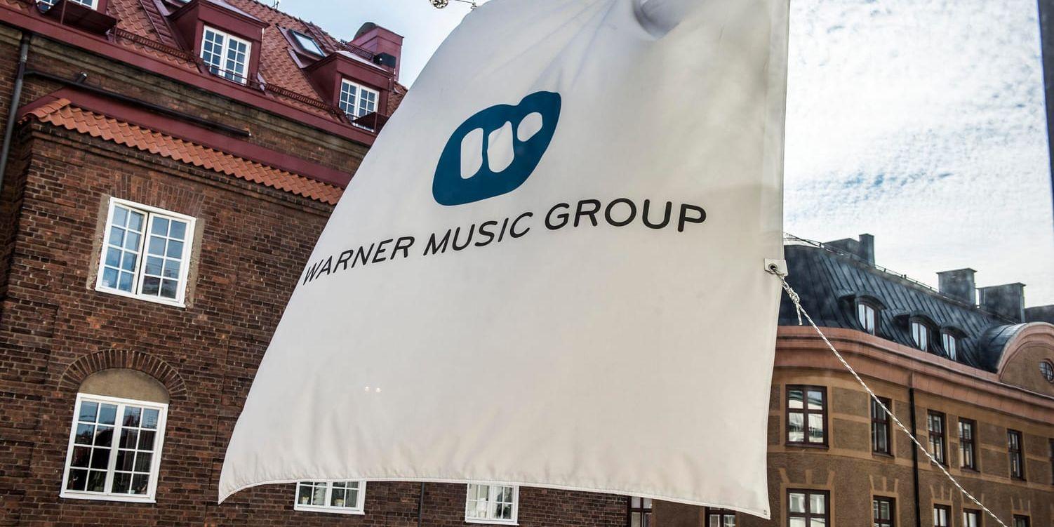 Warner Music Group ska ge ut 20 album skapade av den tyska musikappen Endel. Arkivbild.